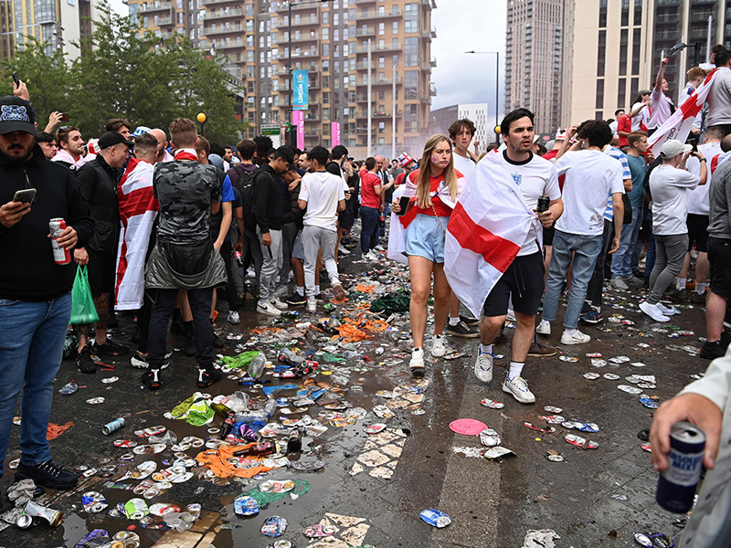 Euro 2020, scontri e razzismo: in Uk si torna a parlare di hooligans