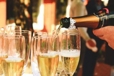 Da Champagne a Shampanskoe: tra Russia e Francia è ‘guerra delle bollicine’