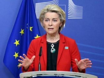 Ucraina, dalle armi alle sanzioni: le “prima volte” della guerra europea