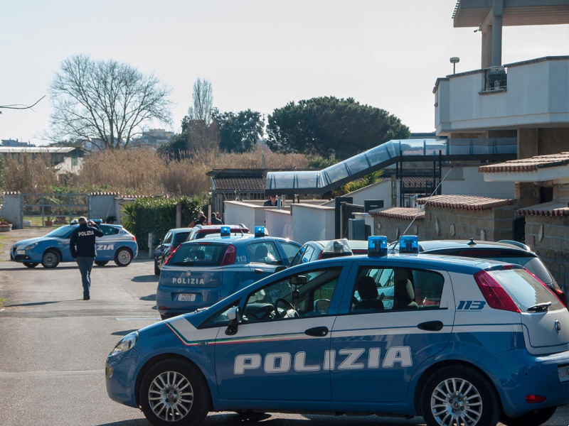 Nettuno, agguato mafioso: 16enne figlio di un pregiudicato in coma