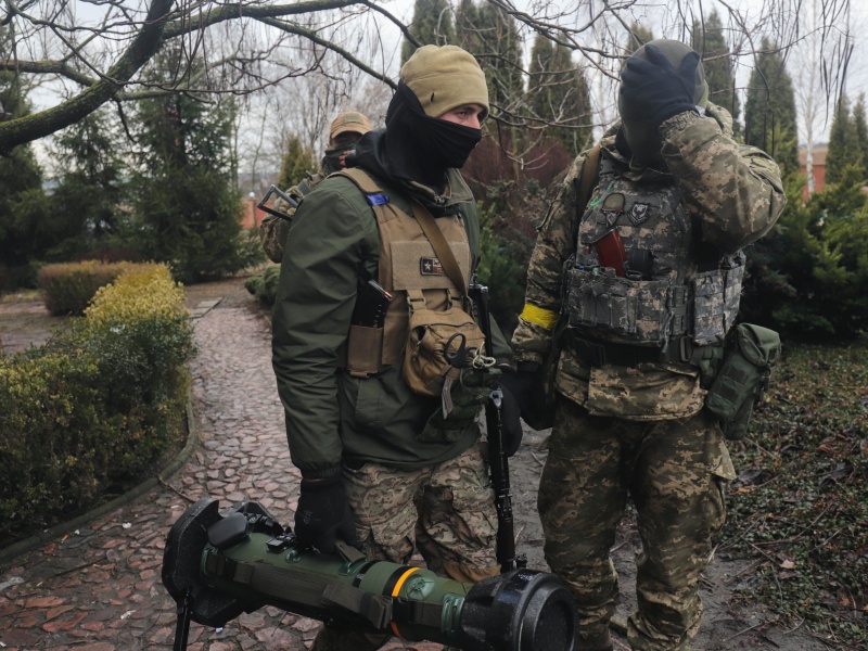 Ucraina: tante armi in arrivo ma Zelensky vuole i jet