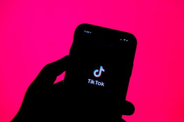 I politici sbarcano su TikTok. L’influencer: “Non siamo così stupidi”