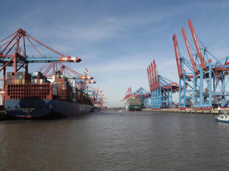 Intesa Cina-Germania, il 24,9% del porto di Amburgo all’impresa cinese Cosco