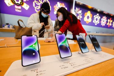 Cina, Foxconn in rivolta. L’azienda: «Risarcimento per chi torna al lavoro»