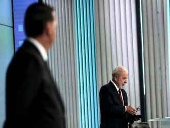 Elezioni Brasile, camionisti bloccano le strade per protesta