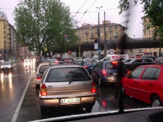 Mobilità, auto in aumento nelle periferie della città