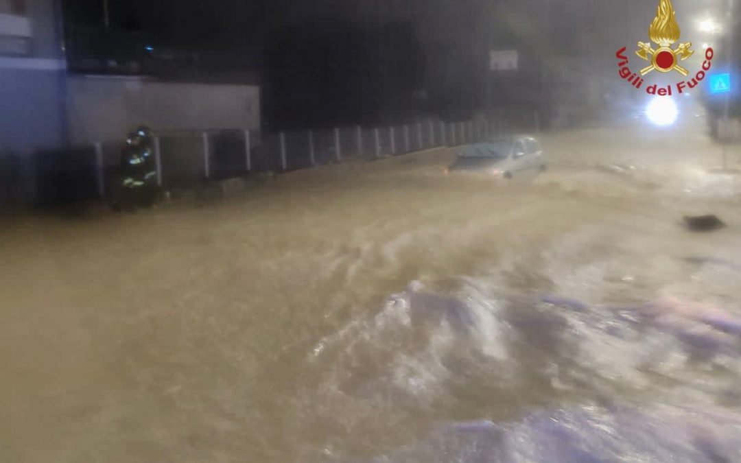 Maltempo, allerta gialla in Toscana. Sud flagellato dai nubifragi