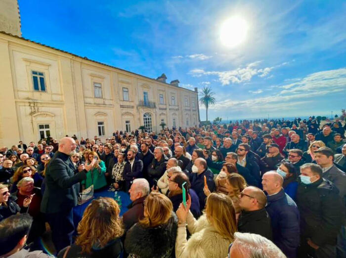 Autonomia, Reddito di cittadinanza e lavoro, la ricetta di Bonaccini per i Dem