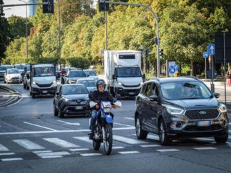 Metropoli a 30 all’ora? Sala frena e prende tempo