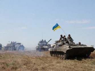 Kherson di nuovo sotto attacco: russi bombardano con lanciarazzi