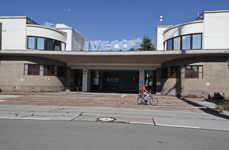 Cospito, proiettile inviato dagli anarchici alla Iveco di Bolzano