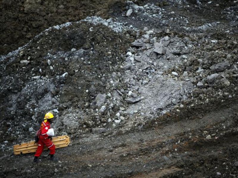 Crolla miniera in Mongolia: almeno 4 morti e 49 dispersi