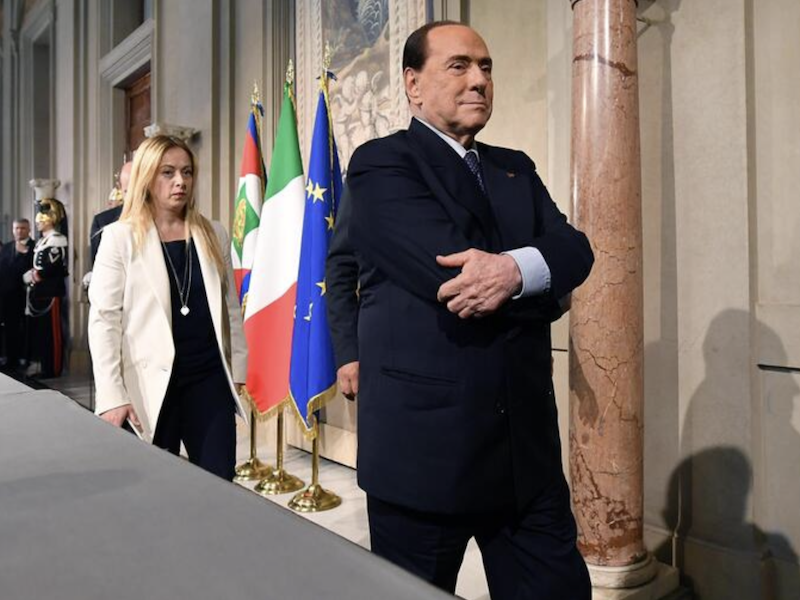 Berlusconi a sorpresa: «In Lombardia voterei Moratti»