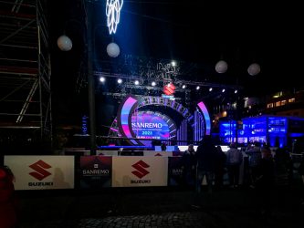 «Portiamo la festa fuori dall’Ariston», Sanremo nella settimana del Festival
