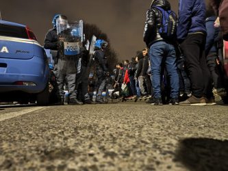 «Razzismo nella polizia italiana»: il report del Consiglio d’Europa fa infuriare le istituzioni