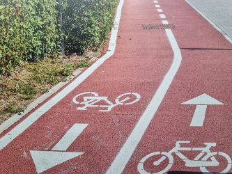 Milano, incidente in via Comasina. Morto un ciclista