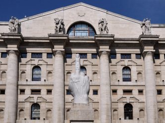 Borsa: tempesta sui listini europei, Milano -4,2%
