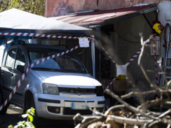 Scia di omicidi a Roma, scoperto arsenale di 11 armi