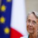 Francia, il Senato alza l’età pensionabile da 62 a 64 anni