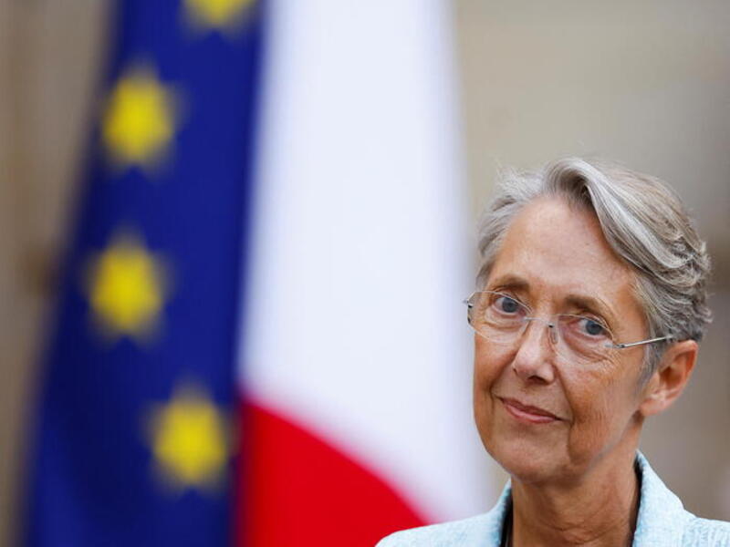 Francia, il Senato alza l’età pensionabile da 62 a 64 anni