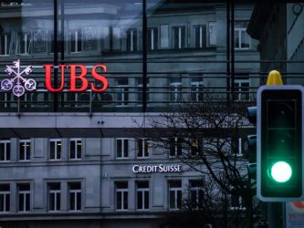 Ubs salva Credit Suisse, ma l’operazione non convince i mercati