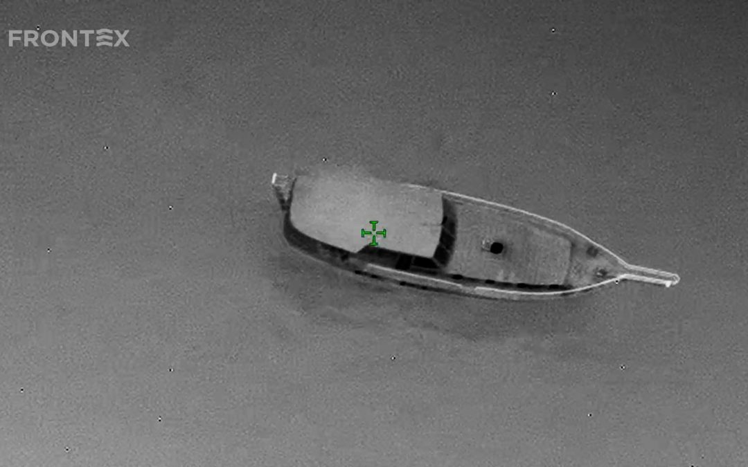 Migranti: naufragio di Cutro, Frontex diffonde il video della barca
