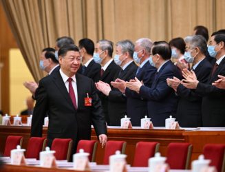 La Cina cambia strada: meno crescita e più spese militari