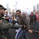 Israele in rivolta, manifestazione davanti alla Knesset contro la riforma della Giustizia