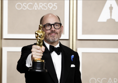 Edward Berger, regista di Niente di nuovo sul fronte occidentale, premiato come miglior film internazionale