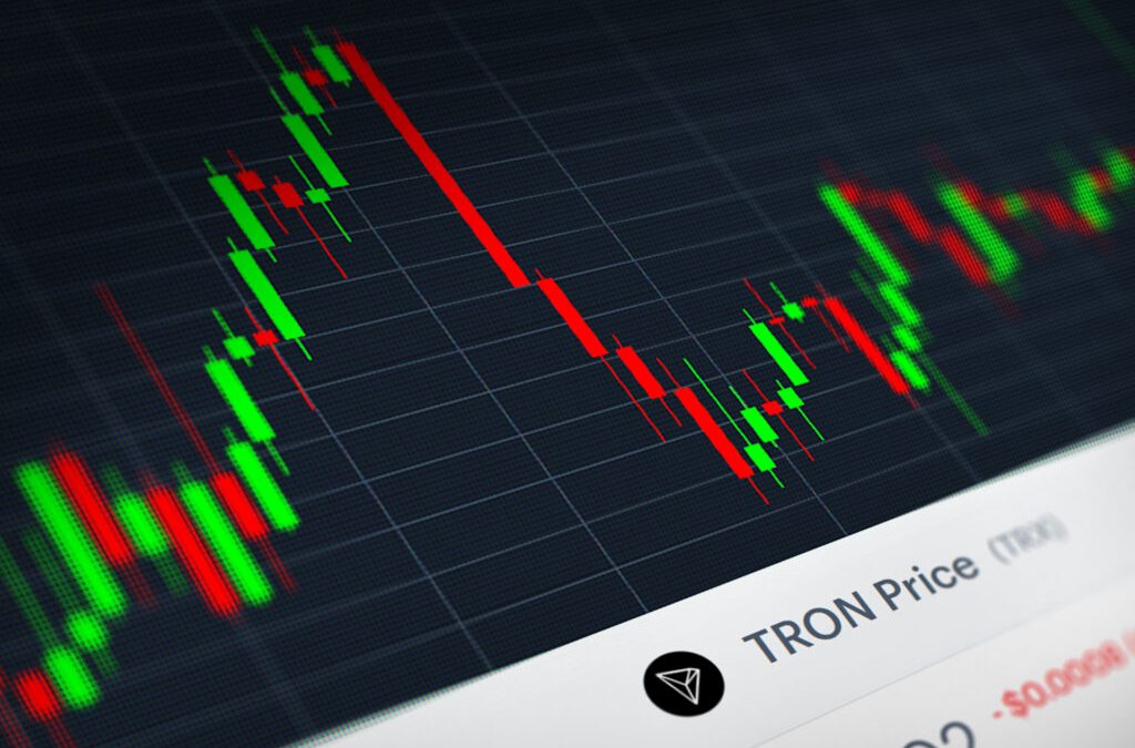 Petrolio in picchiata, prezzo al barile mai così basso da 15 mesi