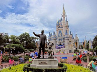 Disney contro DeSantis: scontro tra titani