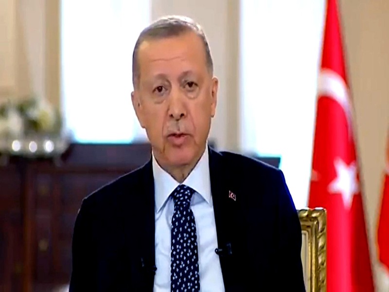 Erdogan, malore in diretta tv. Sospesi gli impegni elettorali
