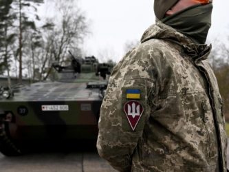 Soldati ucraini decapitati: orrore e dubbi sul video diffuso in rete