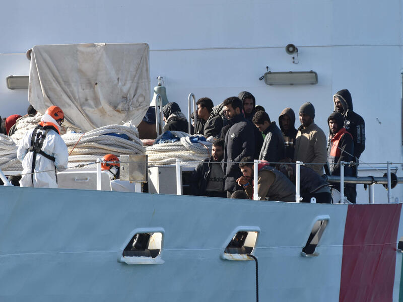Migranti, sbarcate in Sicilia 312 persone in 24 ore. Altre 300 in arrivo