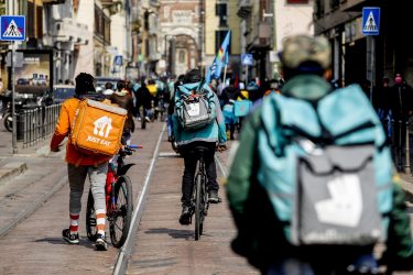 JustEat sponsor del Concertone, è polemica