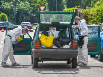 Accoltella il marito mentre sono insieme in macchina, chiesto l’ergastolo