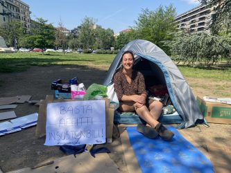 Studentessa in tenda fuori dal Politecnico: voglio essere d’esempio