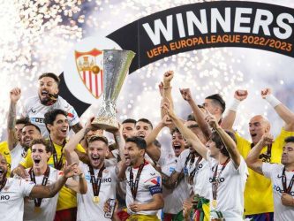Roma beffata ai rigori dal Siviglia che vince la sua settima Europa League