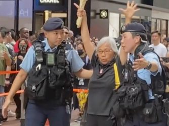 Hong Kong, arrestati attivisti: ricordavano il massacro di Tiananmen