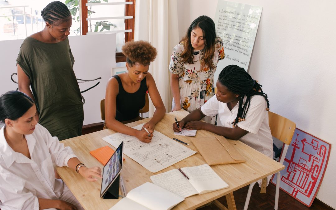 Istat: l’occupazione sale per le donne. Aumentano i contratti indeterminati