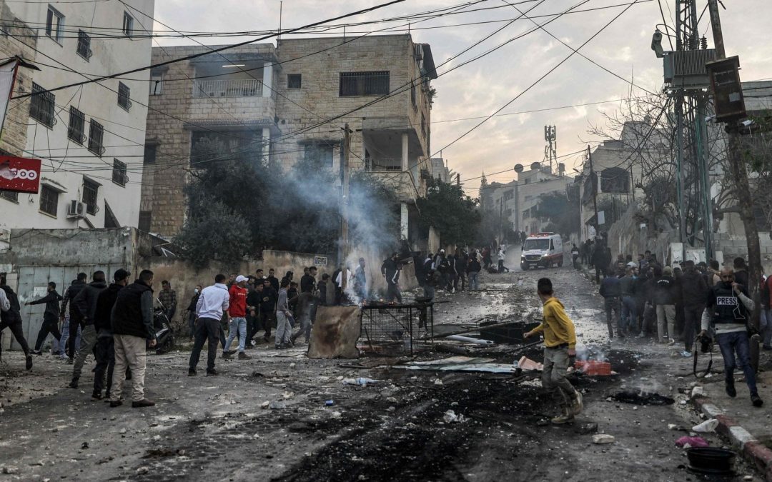 Cisgiordania, assaltati l’ospedale e il campo profughi di Jenin