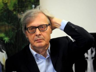 Caso Maxxi, Sgarbi si difende: «Ero lì come attore, non sottosegretario»