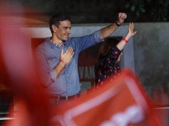 Spagna, fallisce la svolta a destra. Sánchez resiste e spera nel bis
