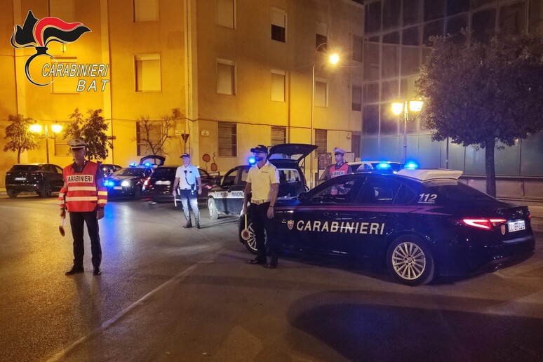 Andria, mamma fa spacciare il figlio minorenne. Arrestata