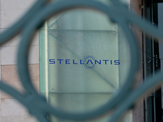 Stellantis: in Italia 15mila dipendenti in esubero, offerta una buonuscita