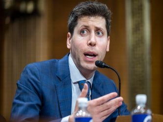 Bufera OpenAi: l’ex CEO Sam Altman assunto da Microsoft