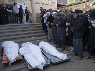 L’esercito israeliano entra nel sud di Gaza. Gli abitanti di Rafah: «Non ci sono zone sicure»