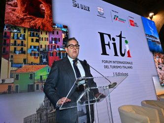Proposta di legge sul fine vita, il governatore Toti dopo il ‘no’ in Veneto: «Apprezzo il coraggio di Zaia»