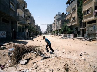 Voci di tregua, ma nei tunnel è caccia ai capi di Hamas