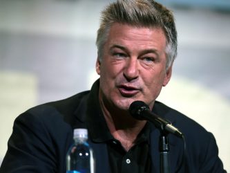 Sparatoria sul set, Alec Baldwin si dichiara non colpevole